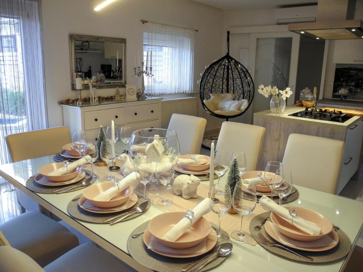 Apartment Mare Vodice Eksteriør billede