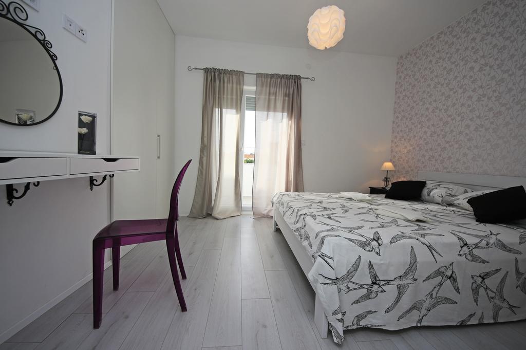 Apartment Mare Vodice Eksteriør billede