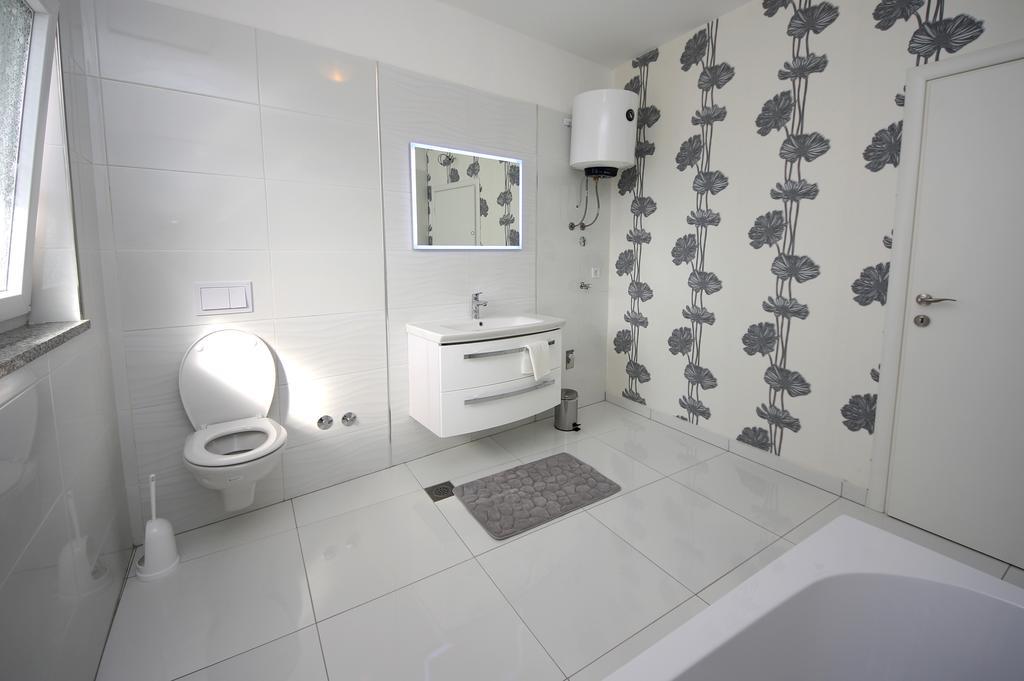 Apartment Mare Vodice Eksteriør billede