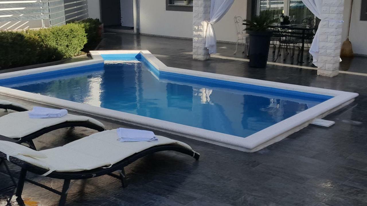 Apartment Mare Vodice Eksteriør billede